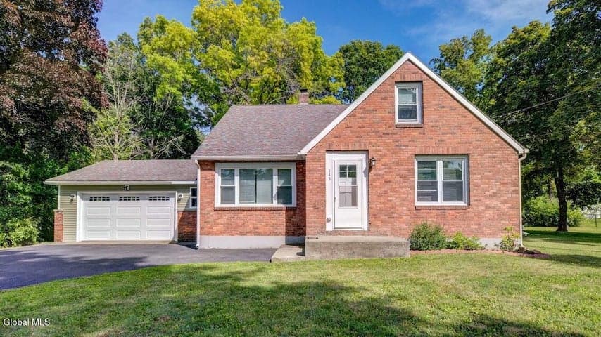 145 Haigh Road, Schenectady, NY
