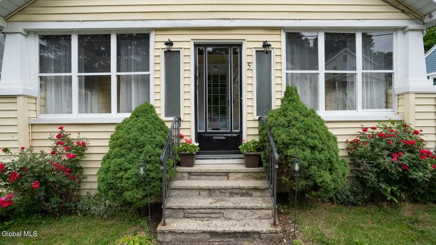 5 Sampson Avenue, Troy, NY, photo 3
