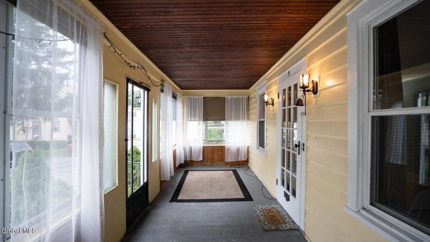 5 Sampson Avenue, Troy, NY, photo 4