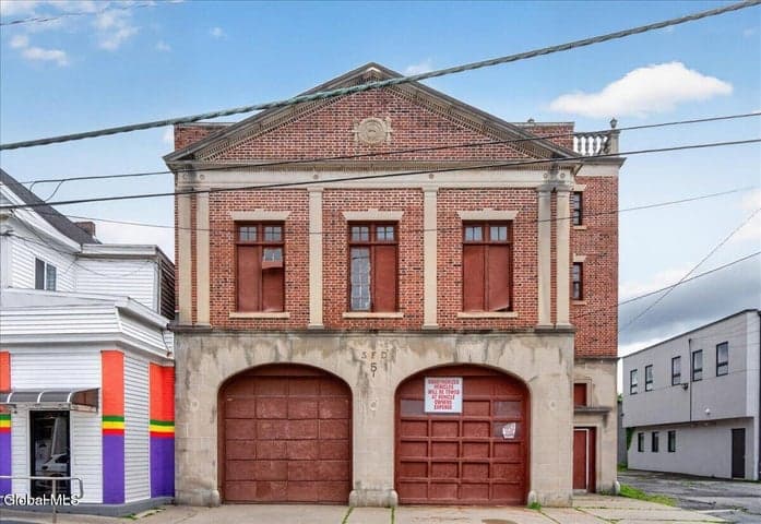 907 Albany Street, Schenectady, NY