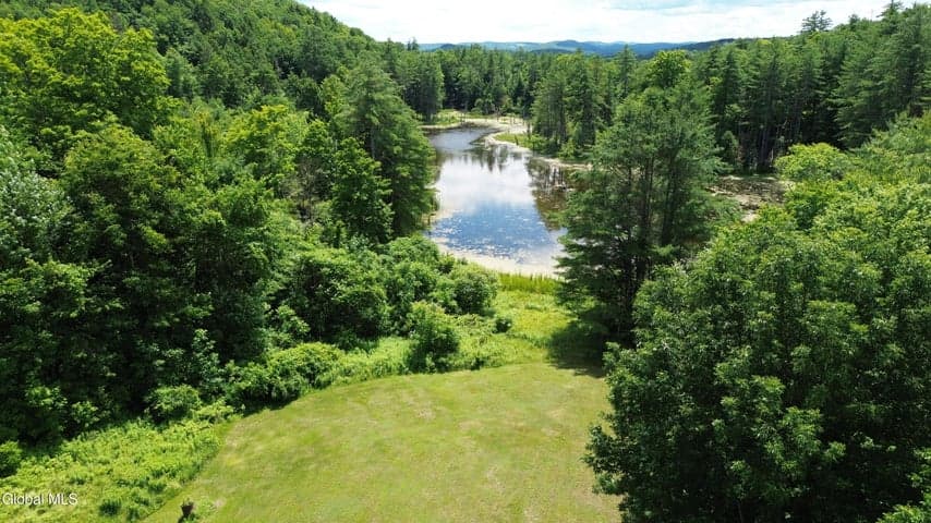 11 Hampton Heights Way, Whitehall, NY, photo 4