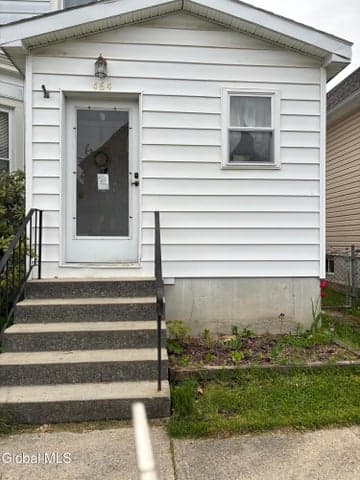 464 8th Avenue, Troy, NY, photo 2
