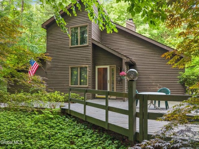 623 Bruno Road, Clifton Park, NY