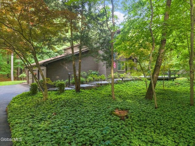 623 Bruno Road, Clifton Park, NY, photo 5