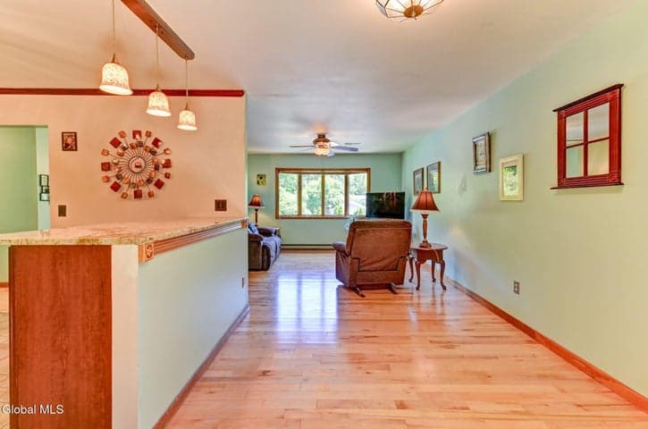 620 Michelle Way, Niskayuna, NY, photo 5