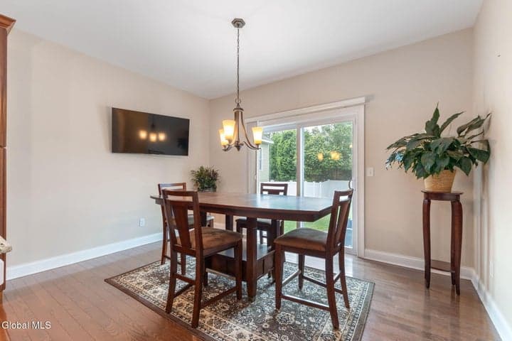6 Stone Bridge Drive, Ballston, NY, photo 4