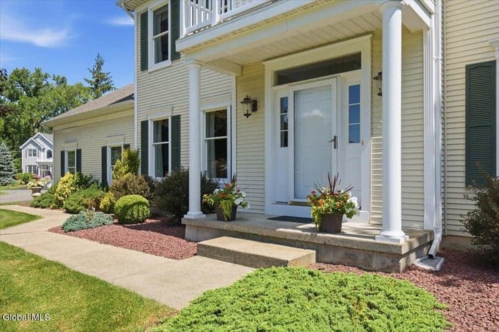 27 Mosall Drive, Slingerlands, NY, photo 2