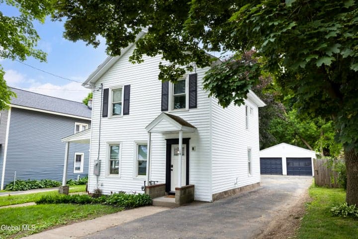14 Platt Street, Glens Falls, NY, photo 2