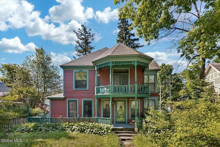 5 Albany Avenue, Round Lake, NY, photo 2