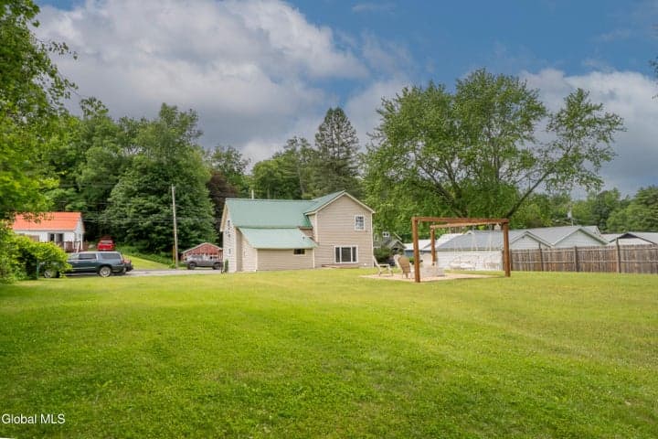 462 County Highway 122, Gloversville, NY, photo 2
