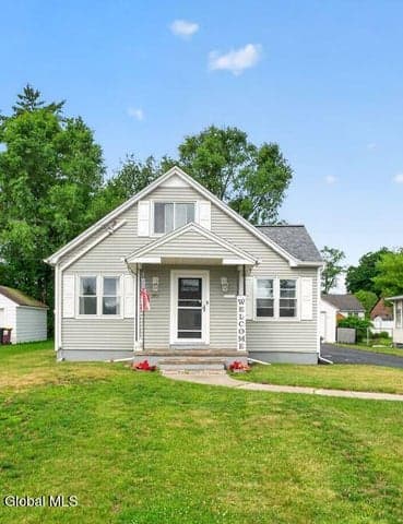 2015 Ferguson Street, Rotterdam, NY