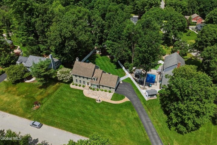 21 Heather Drive, Wilton, NY, photo 1
