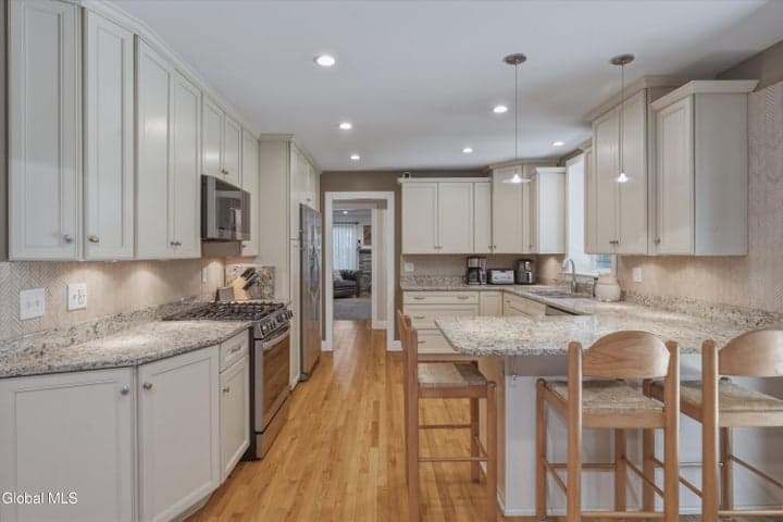 21 Heather Drive, Wilton, NY, photo 4