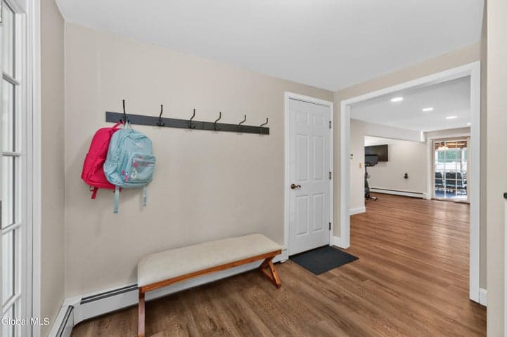 14 Ponderosa Drive, Voorheesville, NY, photo 4