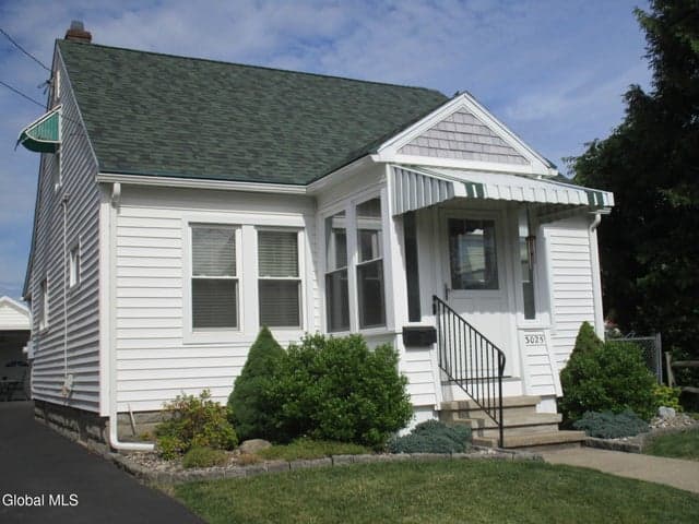 3025 Cox Avenue, Rotterdam, NY, photo 3