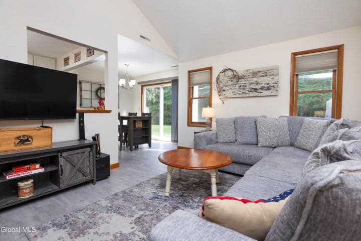 4 North Court, Queensbury, NY, photo 5