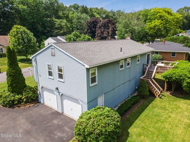 12 Lakewood Drive, Saratoga Springs, NY, photo 4