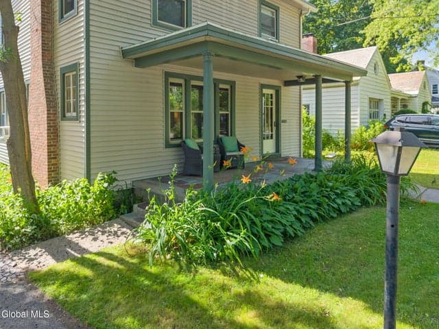 1045 Balltown Road, Niskayuna, NY, photo 3