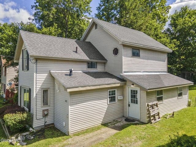 470 N Main Street, Gloversville, NY, photo 2