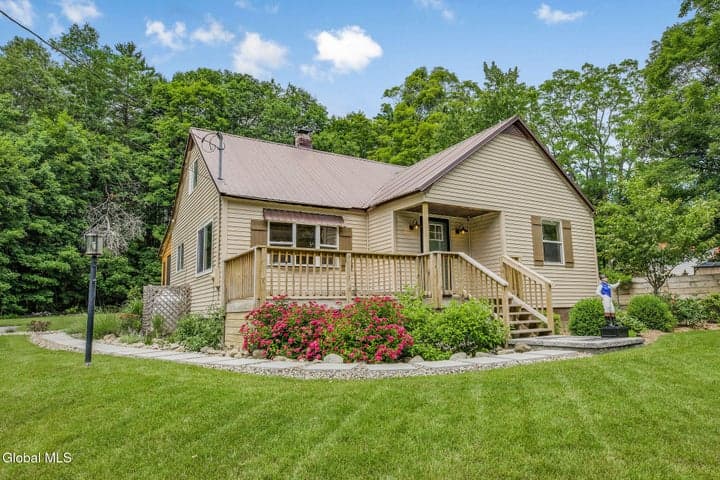 5867 Sacandaga Road, Galway, NY