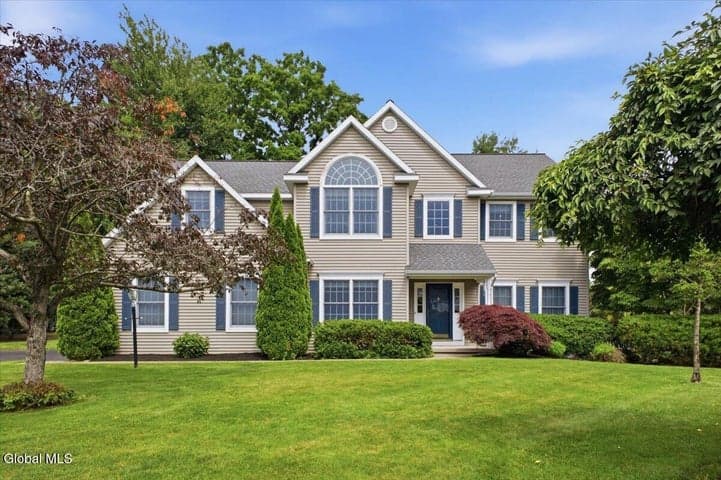 5504 Tansy Court, Guilderland, NY