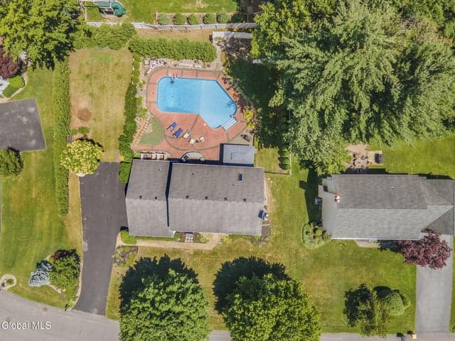 607 Salvia Lane, Guilderland, NY, photo 3