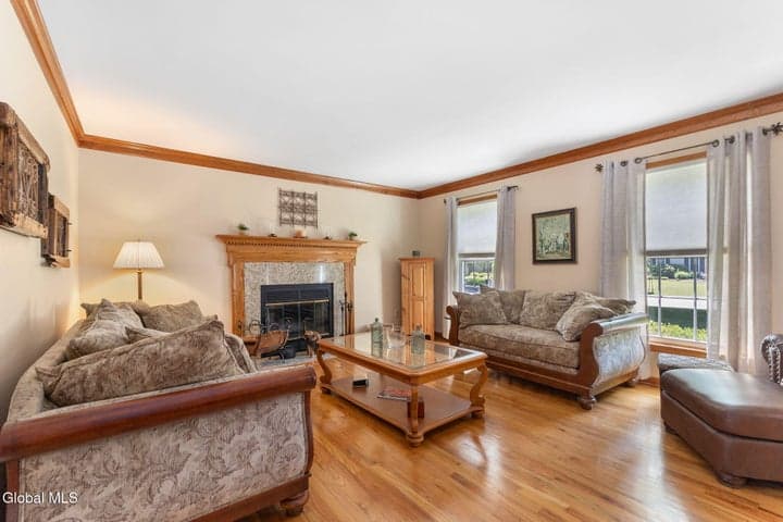 607 Salvia Lane, Guilderland, NY, photo 5