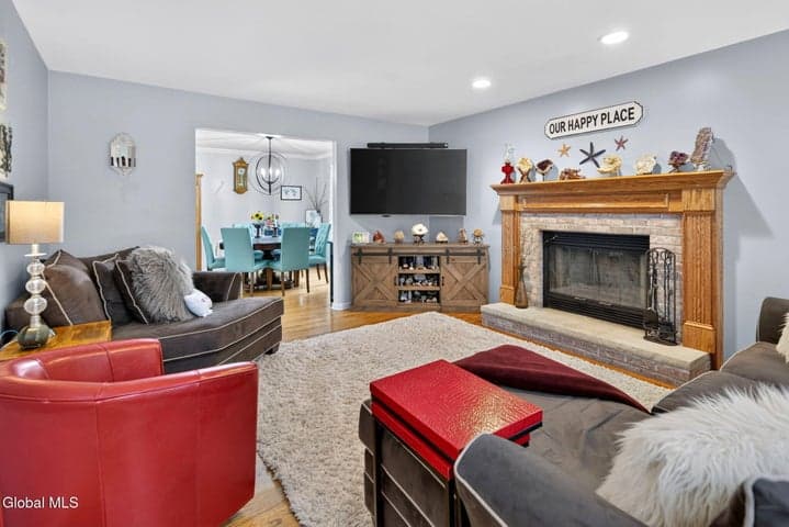 329 E Campbell Road, Rotterdam, NY, photo 3