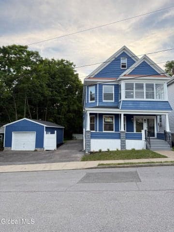 12 Lomasney Avenue, Schenectady, NY, photo 3