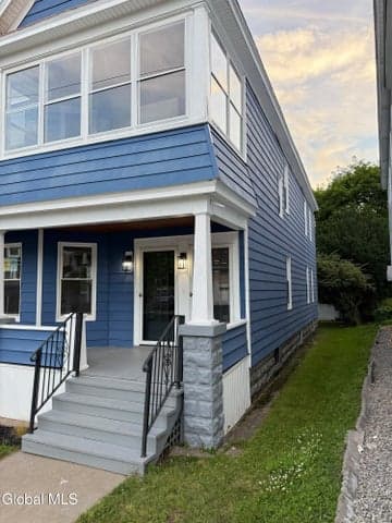 12 Lomasney Avenue, Schenectady, NY, photo 4
