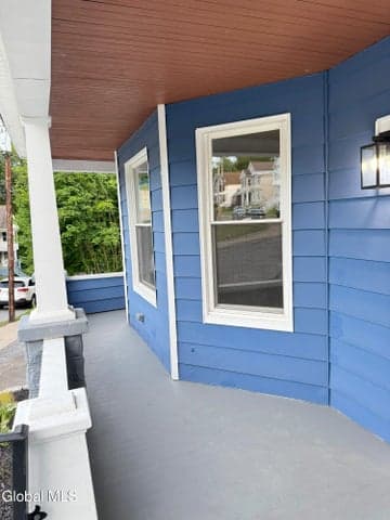 12 Lomasney Avenue, Schenectady, NY, photo 5