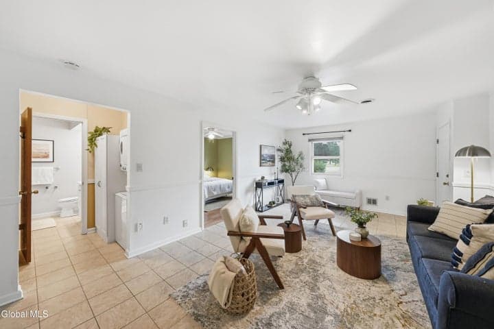 192 Cedarview Lane, Colonie, NY, photo 4