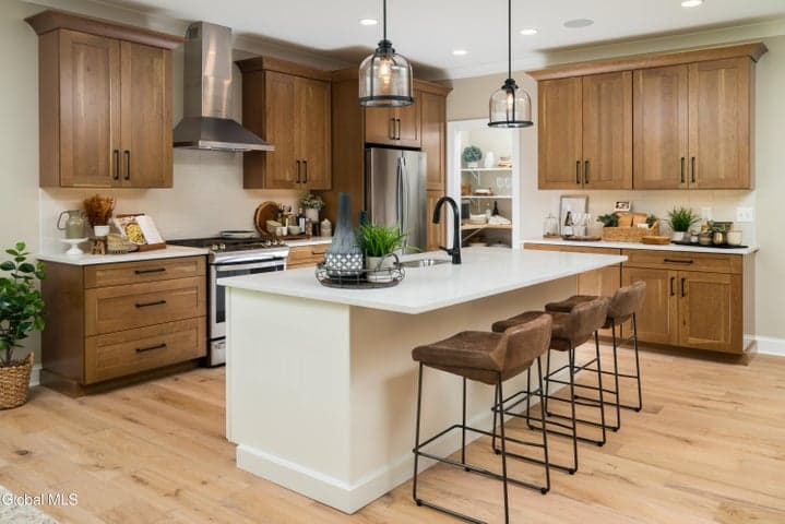 6 Indigo Way, Wilton, NY, photo 3