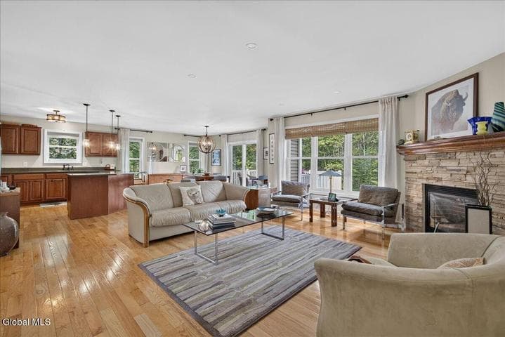 32 Burnham Road, Wilton, NY, photo 4