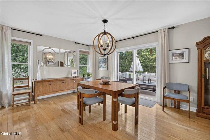 32 Burnham Road, Wilton, NY, photo 5