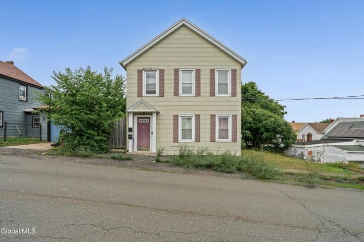 6 Hill Street, Waterford, NY