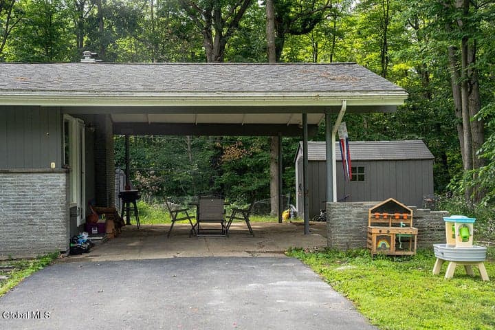 18 W Skyview Drive, Colonie, NY, photo 5