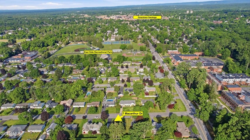 7 Macarthur Drive, Saratoga Springs, NY, photo 2