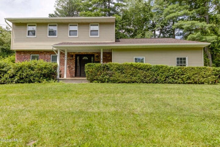 949 Morgan Avenue, Niskayuna, NY