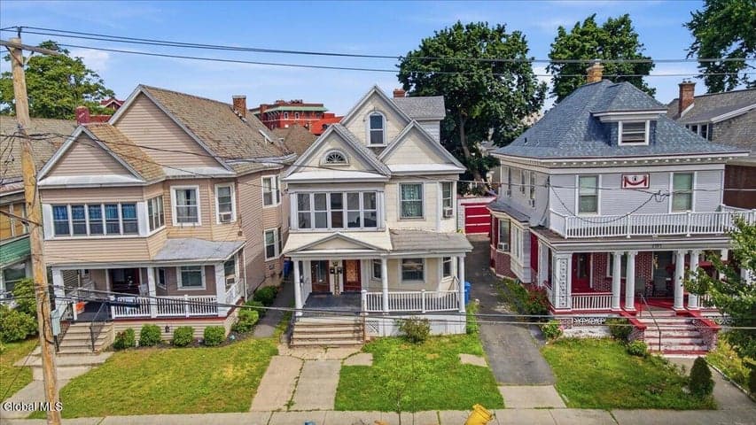 422 Manning Boulevard, Albany, NY