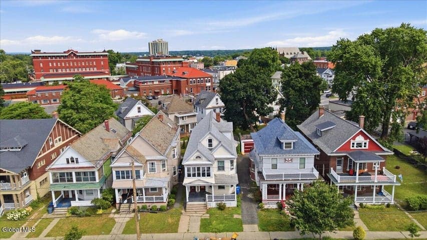 422 Manning Boulevard, Albany, NY, photo 2
