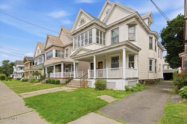 422 Manning Boulevard, Albany, NY, photo 3