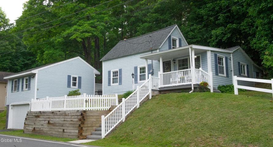 397 Creek Road, Brunswick, NY, photo 2