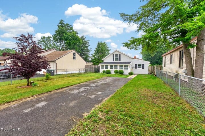 1379 Evergreen Avenue, Rotterdam, NY, photo 2
