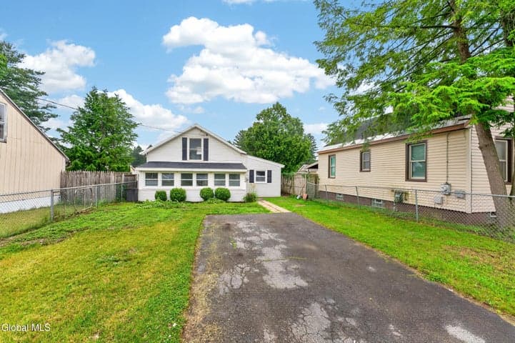 1379 Evergreen Avenue, Rotterdam, NY, photo 4