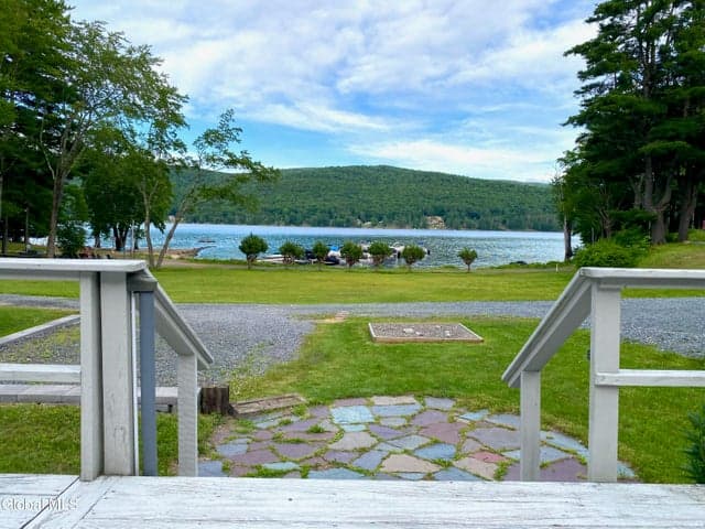 4 Lower Heights Road, Hadley, NY