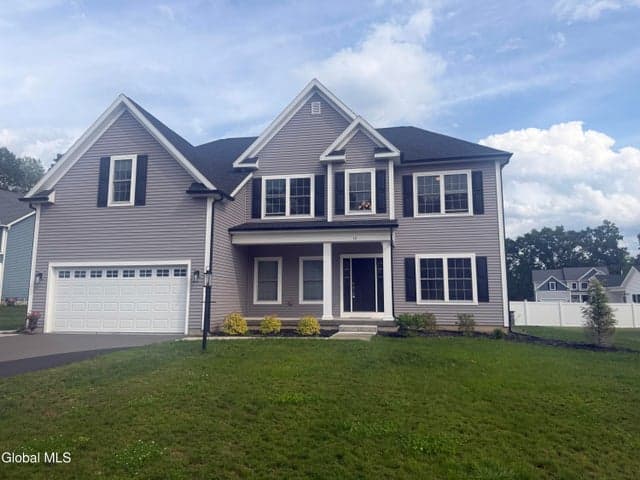 13 Edenfield Street, Loudonville, NY