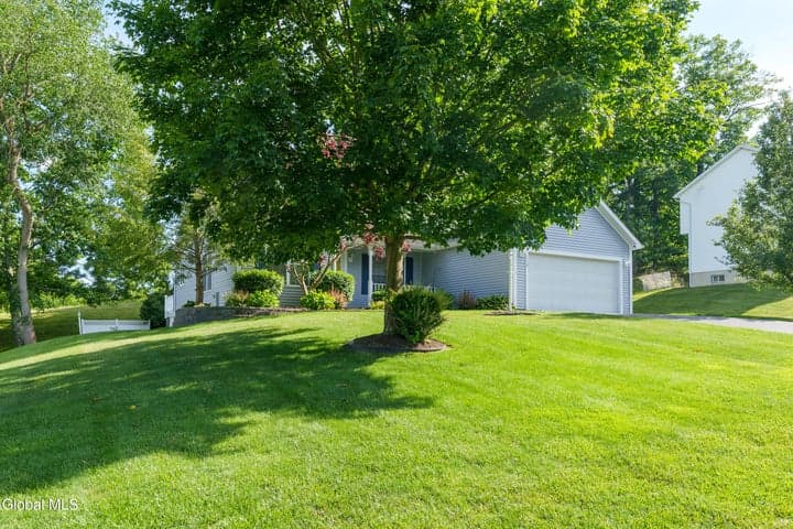 1118 Clute Crest Lane, Niskayuna, NY, photo 5