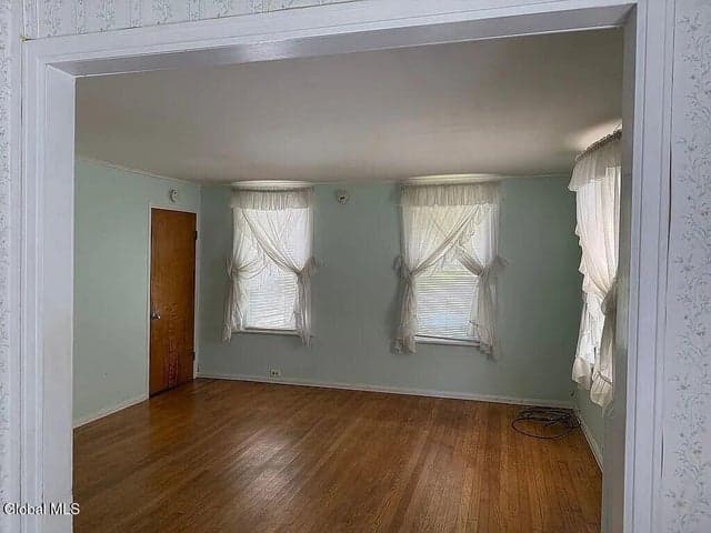 38 Munsell Street, Hoosick Falls, NY, photo 5