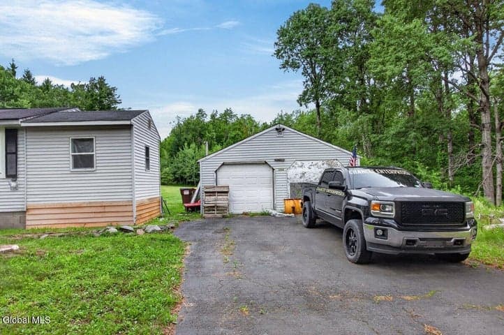 364 County Road 410, Westerlo, NY, photo 2